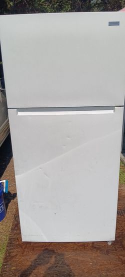 Vissani Top Freezer Refrigerator White