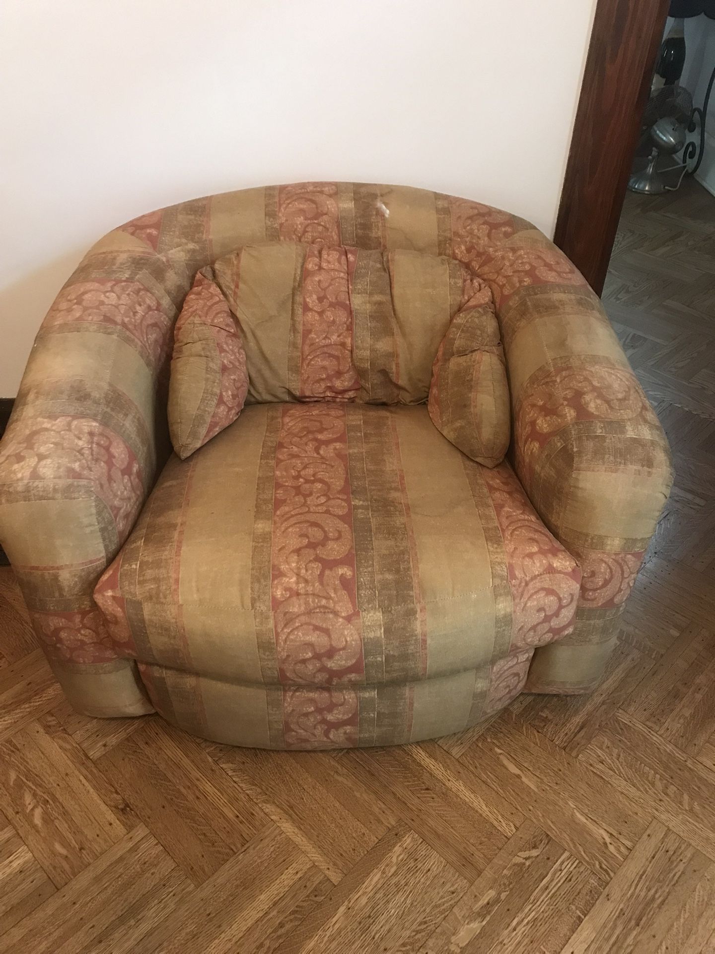Set Of 2 Swivel Chairs