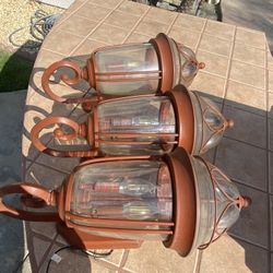 Outdoor Wall Lantern