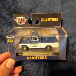 M2 Machines "Planters Mr. Peanut" 1959 Chevrolet Apache De Luxe Fleet side 