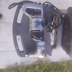 Hd Reverse Drill.      Black Decker 