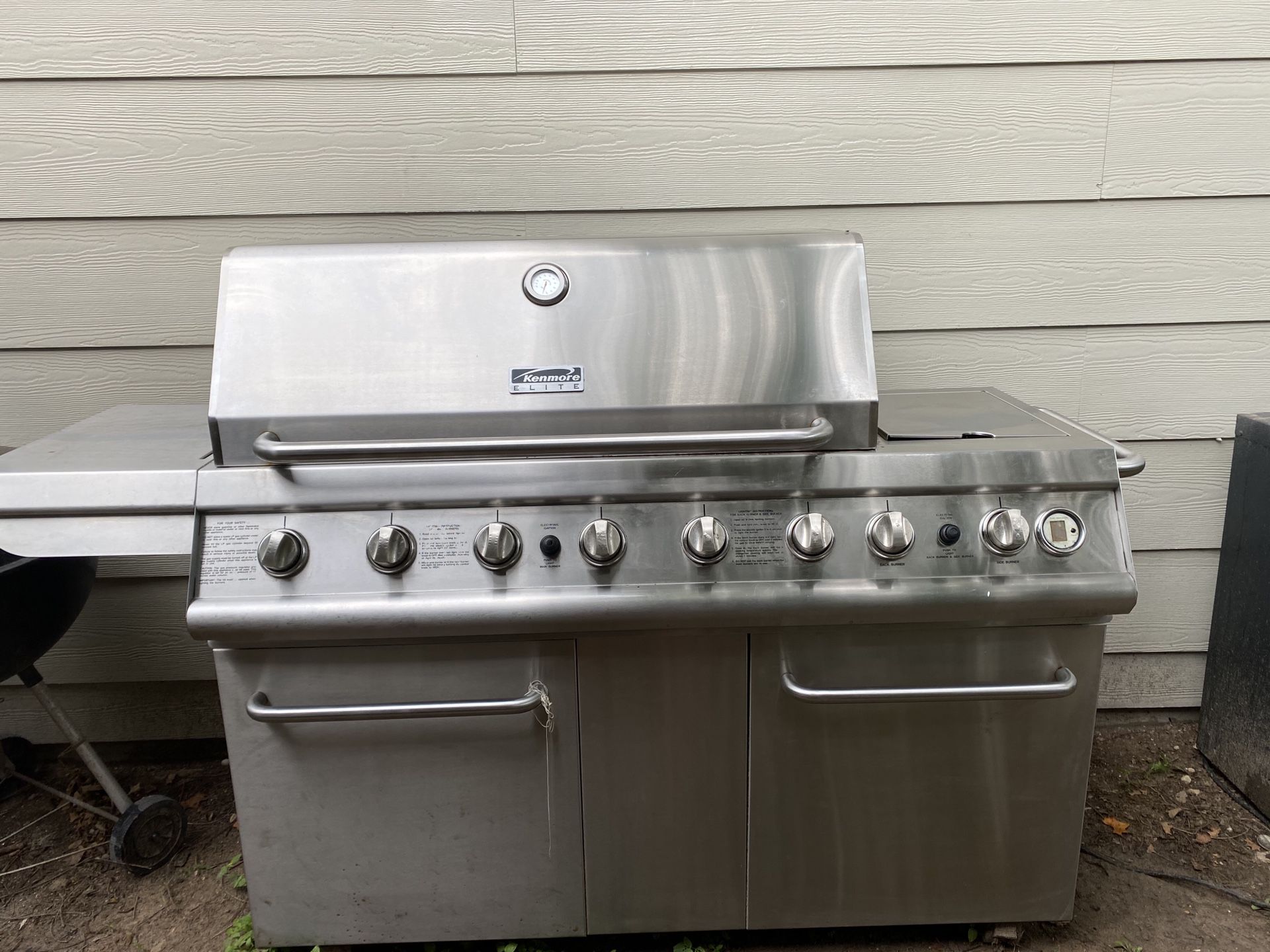 Huge Kenmore 6 burner bbq barbecue LP gas grill