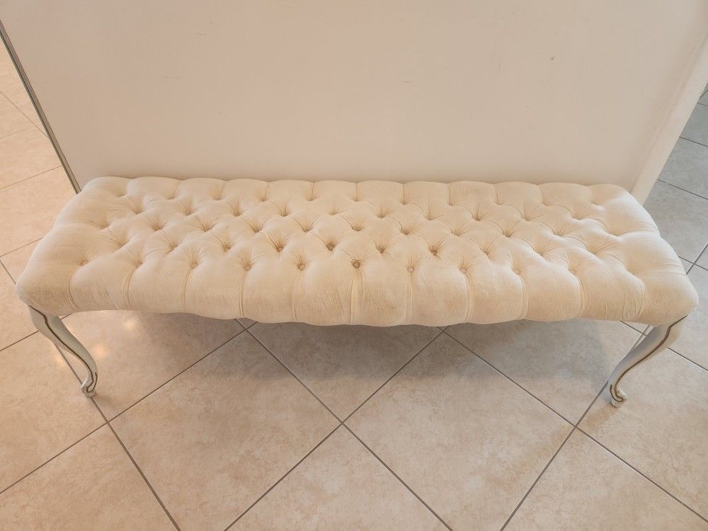 French Provincial Entry Seat