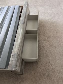 Full size bed