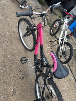 Girls bike