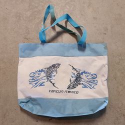 Cancun Mexico Carrying Bag, Good Condition. Needs a Washing. 