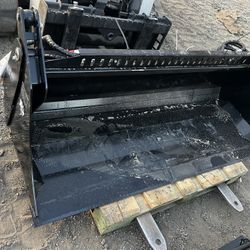 Skid Steer 4 in 1 Bucket Bobcat Bucket Four in one Attachment