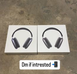 AirPod Maxes