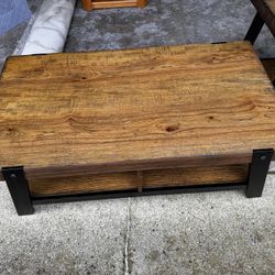 Coffee and Side Table 