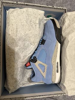 Jordan University blue retro 4