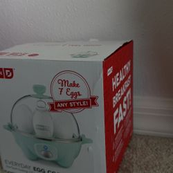 Dash Everyday Electric 7-Egg Cooker Any Style in Aqua Green