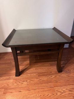 Coffee Table / Side Table