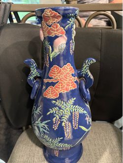 Almost NEW Vintage Japanese Satsuma Style Vase