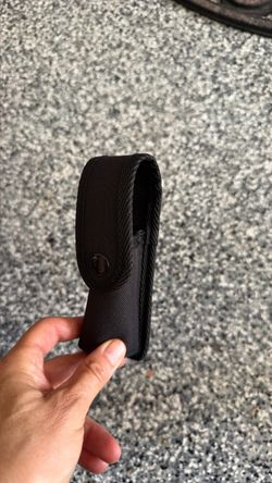 Flashlight holder