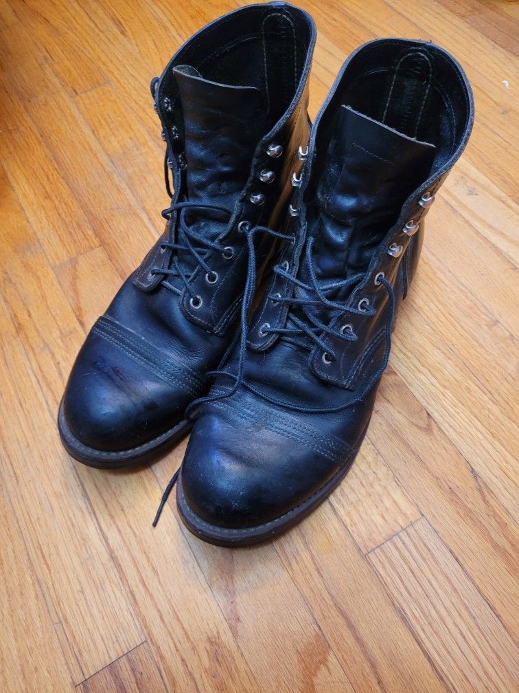 Red wings Boots