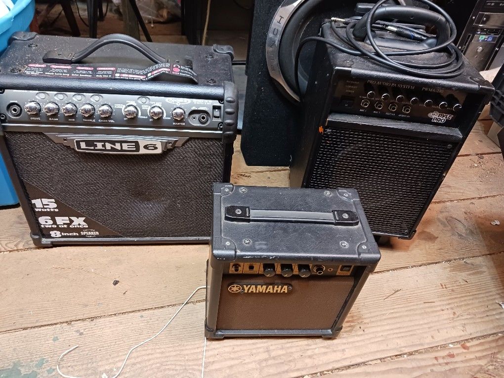 Guitar Amps Various Kinds Electric Guitar Microphone Amplification Amplifier Stage Performance