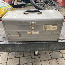 Craftsman Metal Tool Box