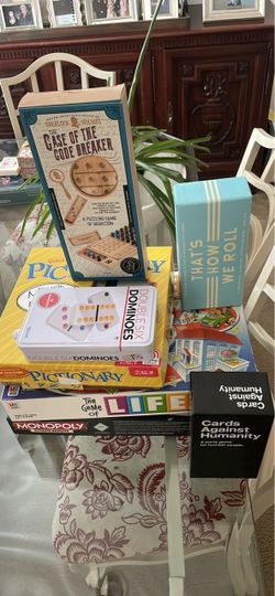 Family Game Night Bundle – 9 Board & Party Games