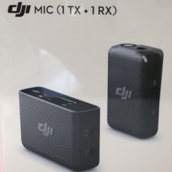 DJI Mic Compact Digital Wireless Microphone System/Recorder for Camera & Smartphone (2.4 GHz)