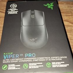 Razer Viper V3 Pro - Like New - All Original Accessories 