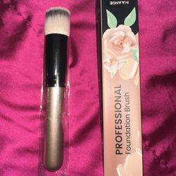 Makeup Brush 