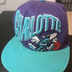 New Era 9FIFTY Charlotte Hornets Hardwood Classics Two-Tone Snapback Hat Rare 