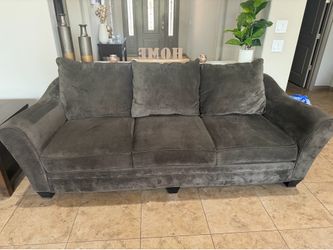 2 sofas, 2 side table and 1 coffee table