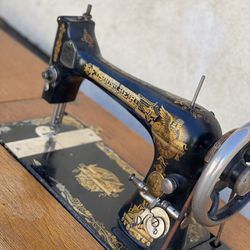 Vintage 1891-97 Singer Sewing Machine