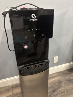 Avalon water dispenser