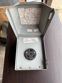 30 Amp Power Outlet