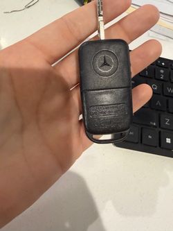 Old Mercedes Benz flip key used