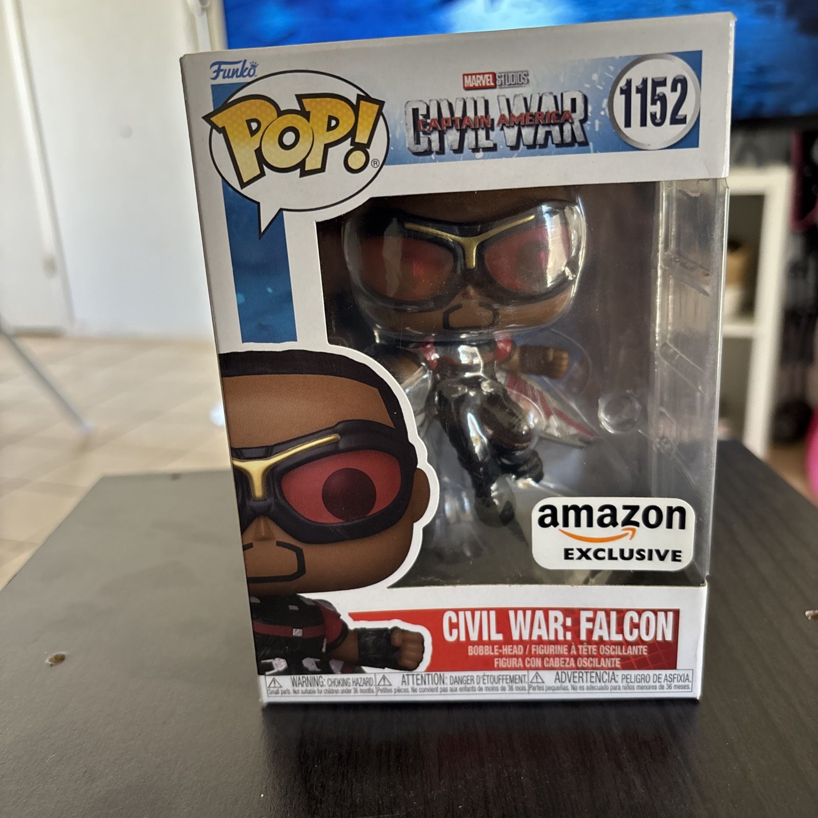 Funko Pop! Vinyl: Marvel - Civil War: Falcon - Amazon (Exclusive) #1152