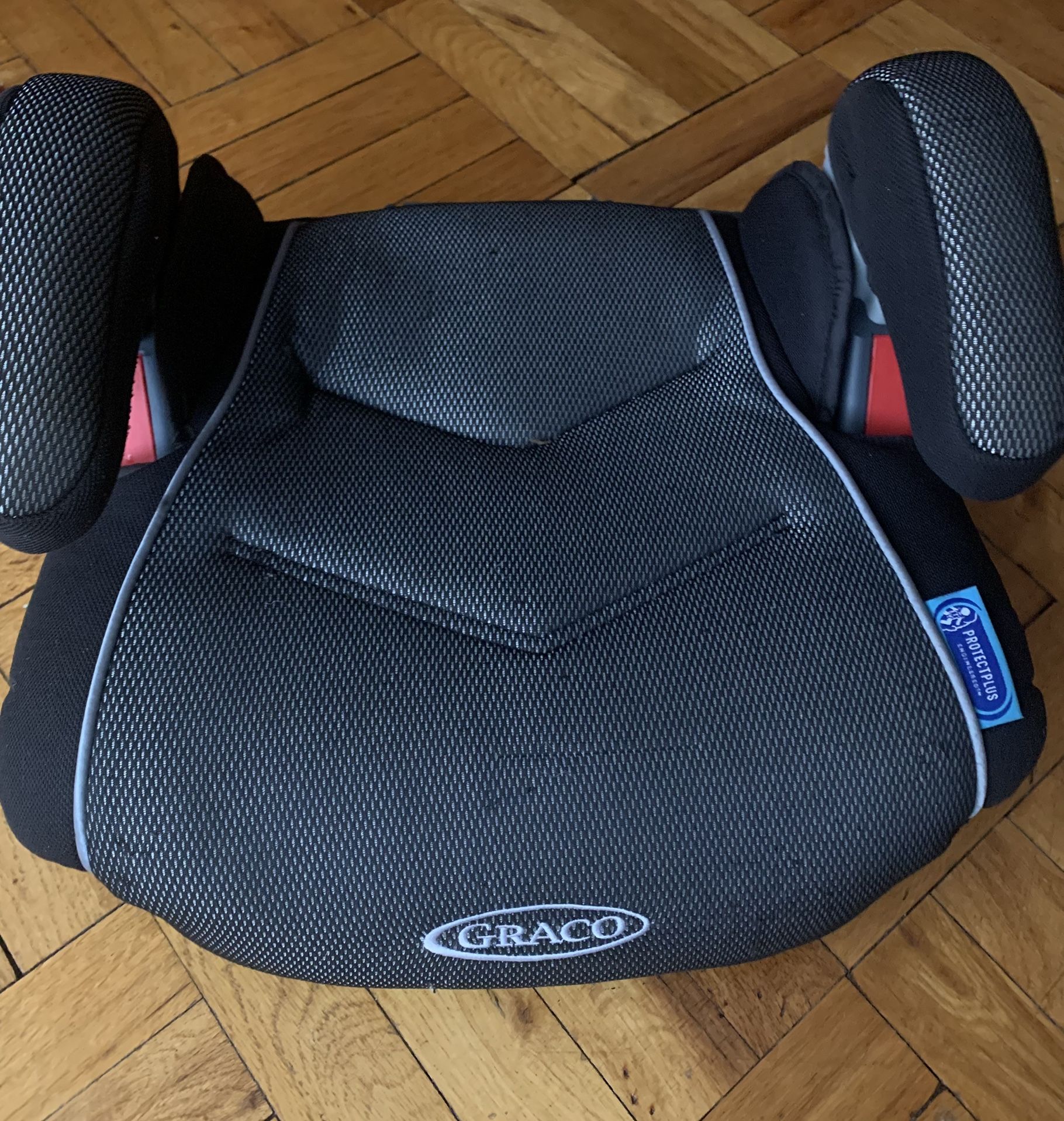 Graco Booster Seat Pick Up Only In Sheepshead Bay Brooklyn NY