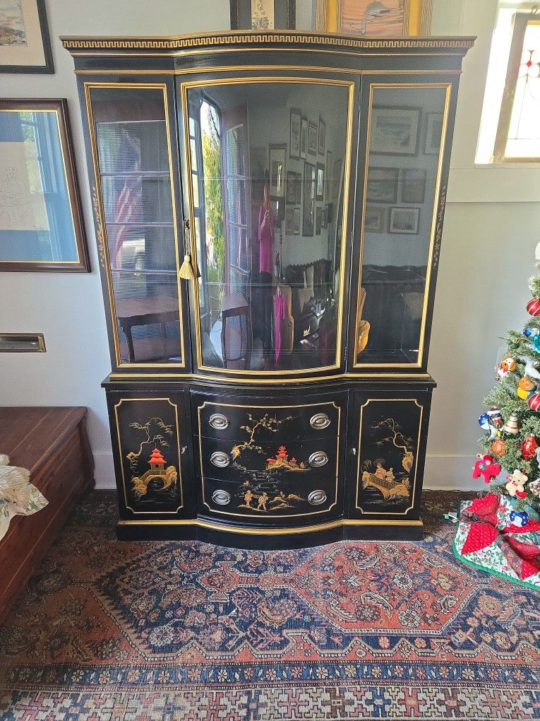 Vintage Drexel Chippendale Chinosserie China Cabinet