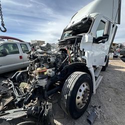 2021 Freightliner  Part Out 