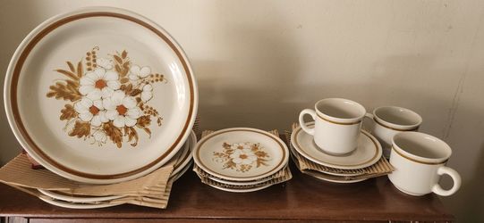 Vintage Stoneware Dish Set