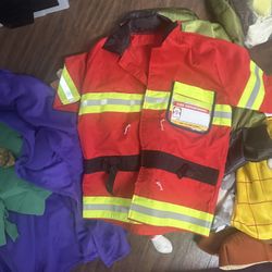 Size 4-5T Boys Costumes , Nice Used In Good Condition. $6 Each
