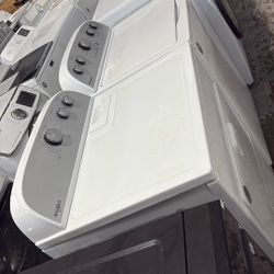 Whirlpool Gas Dryer And Washer Set 