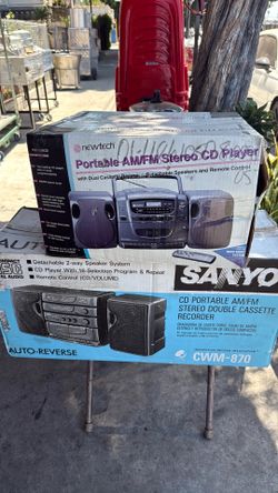 Stereo with dual cassette player and Cd player