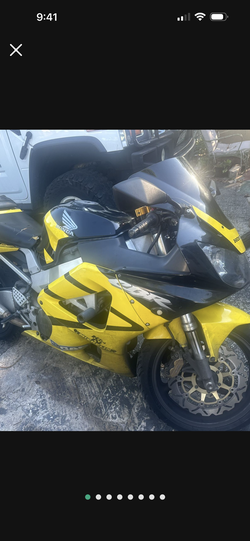 Honda CBR 929 suite motorcycle original plastic getting rare