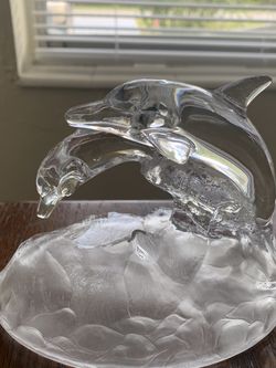 2 Dolphin's Figurine