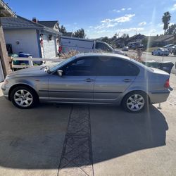 2005 BMW 325I