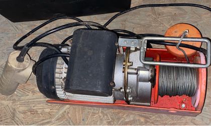 Winch w/ remote control
