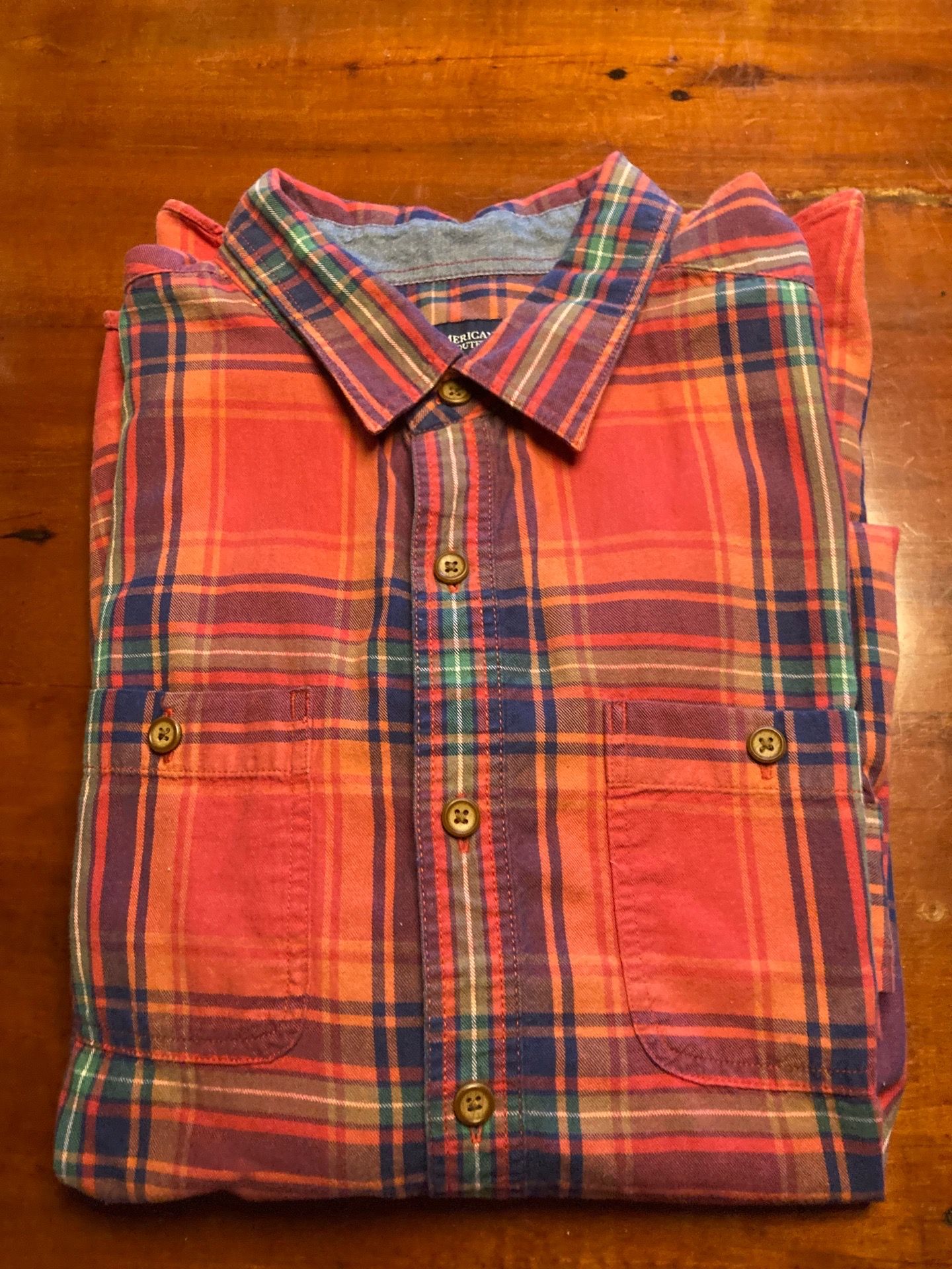 AMERICAN EAGLE SIZE XL RED PLAID MEN’S SHIRT