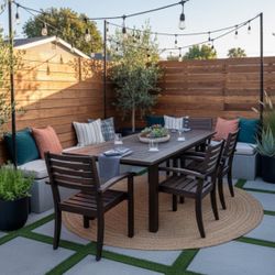 Outdoor Wood Patio Dining Set – Table + 6 Chairs – Expandable – Pick Up Today! $275 OBO