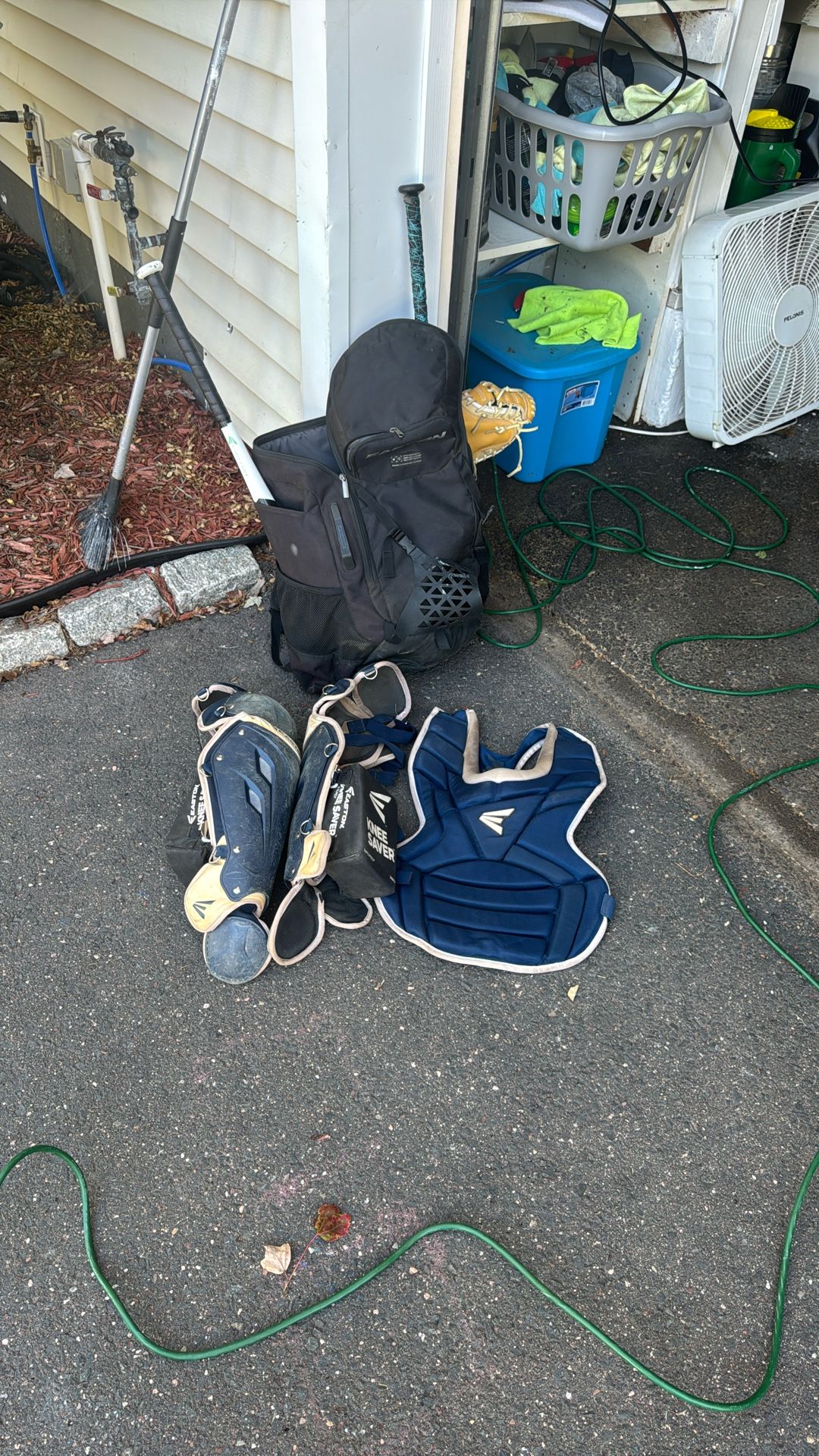 Baseball equipment