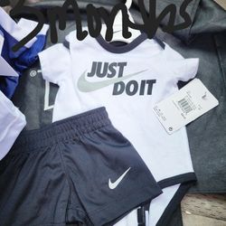 Nike Infant Clothing