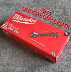 Milwaukee M12 12V Cordless LED Underbody Light (Tool-Only) (NEW)