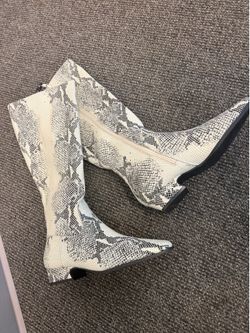 Florance by Madden Girl snake skin Boots