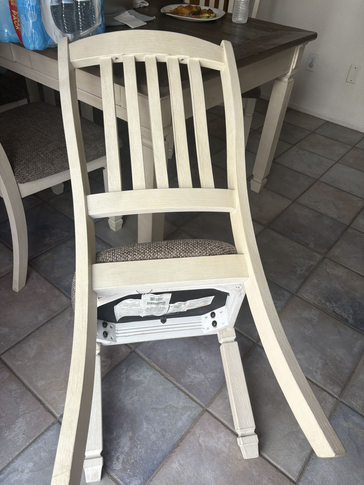 Dining Table And 4 Chairs $250